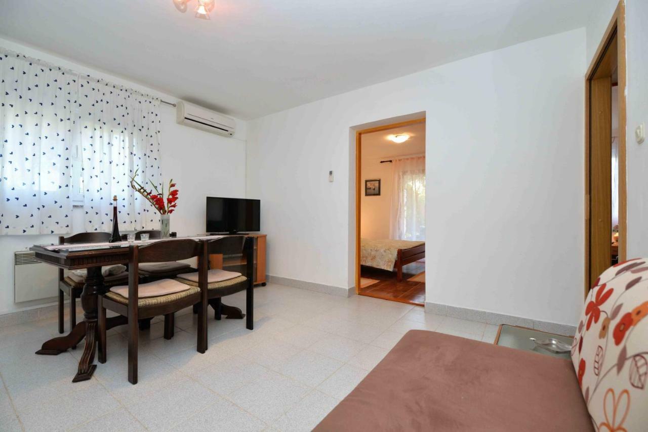 Apartment Miracle Murter Exterior foto
